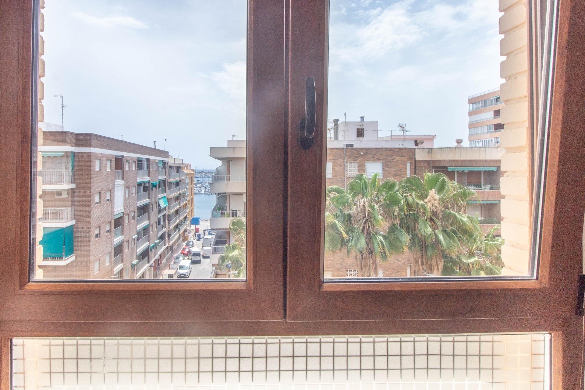 Återförsäljning - Apartment -
Torrevieja - Acequion
