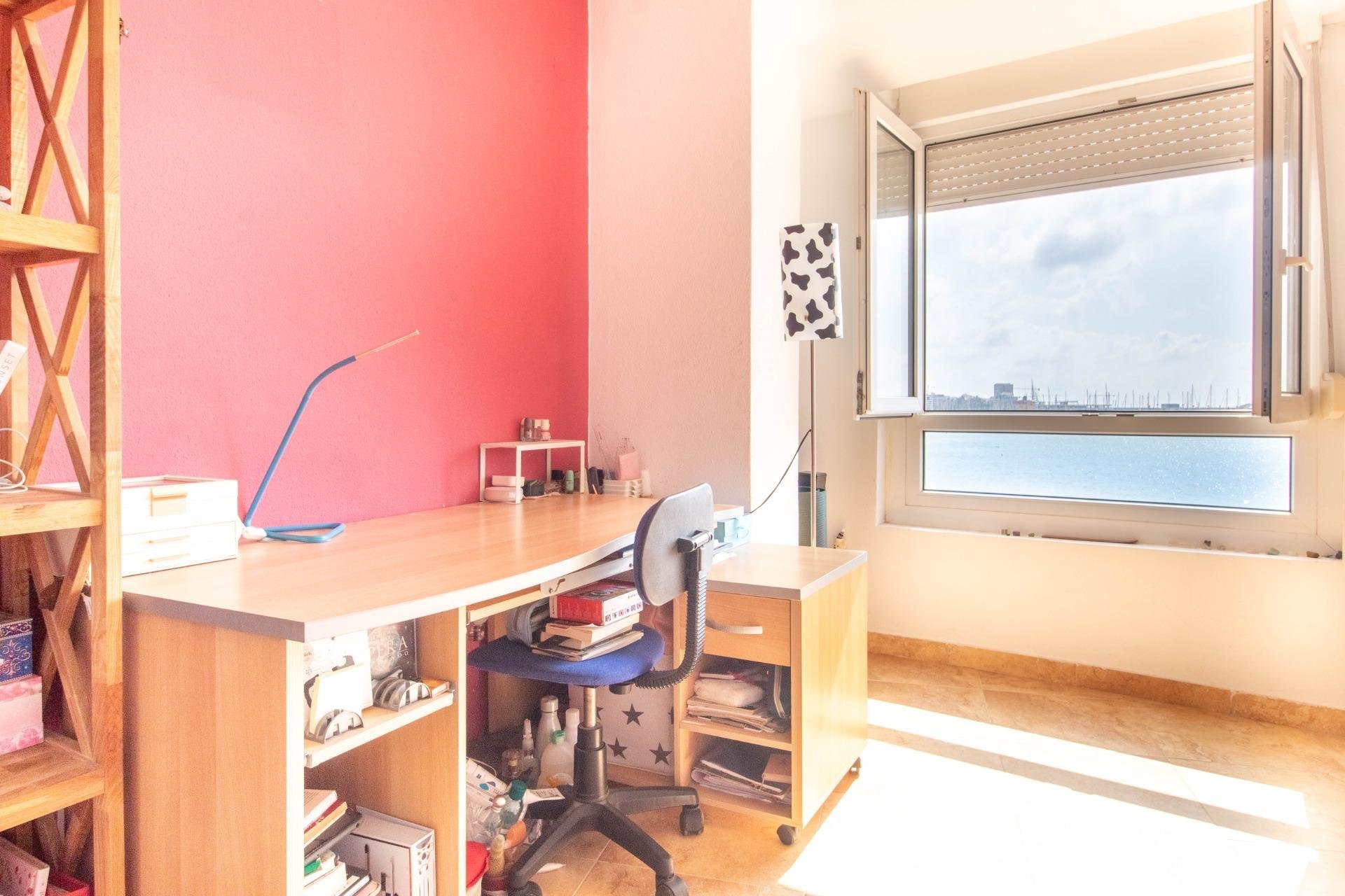 Återförsäljning - Apartment -
Torrevieja - Acequion