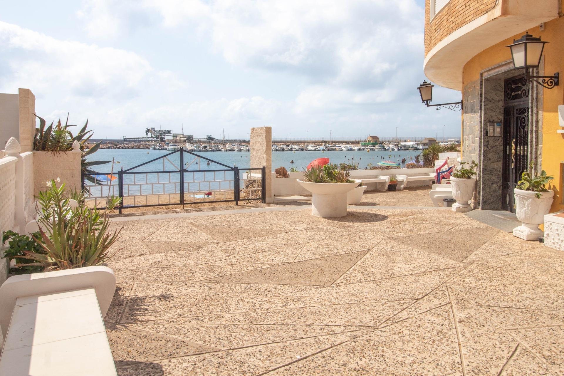 Återförsäljning - Apartment -
Torrevieja - Acequion