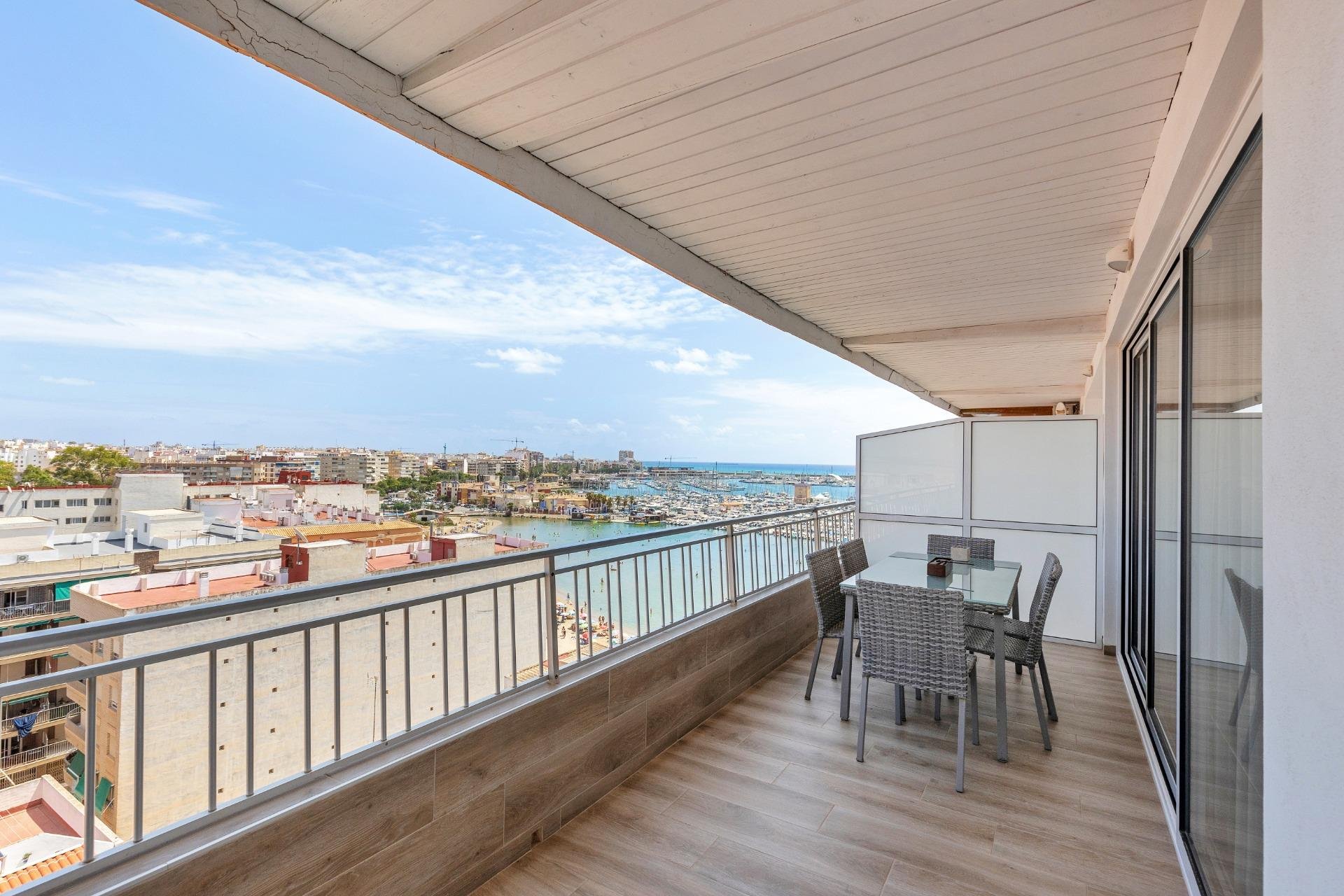 Återförsäljning - Apartment -
Torrevieja - Acequion