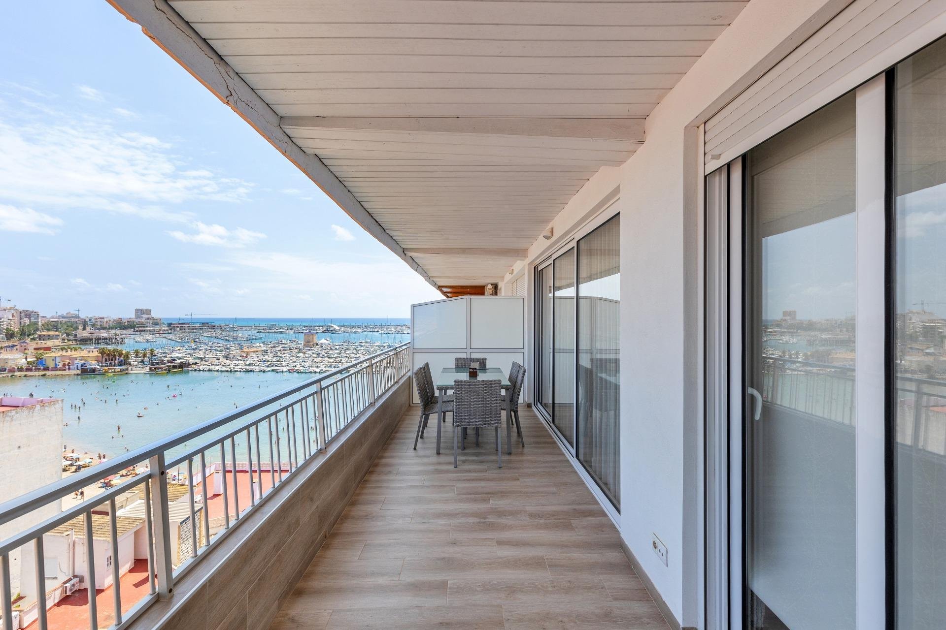 Återförsäljning - Apartment -
Torrevieja - Acequion