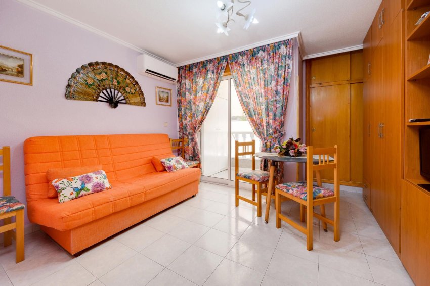 Återförsäljning - Apartment -
Torrevieja - Acequion