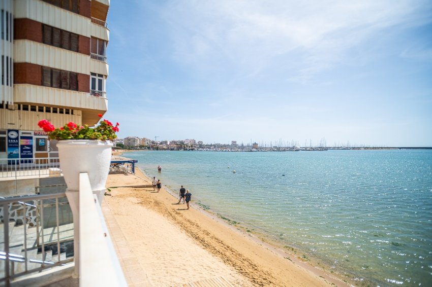 Återförsäljning - Apartment -
Torrevieja - Acequion