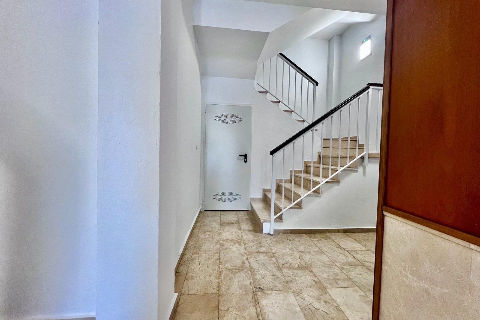 Återförsäljning - Apartment -
Torrevieja - Acequion