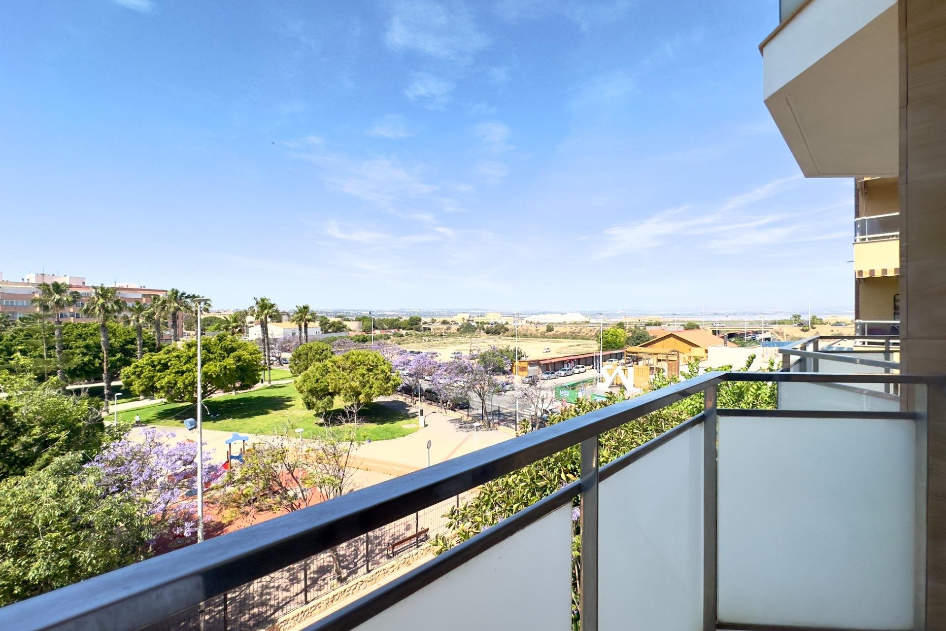 Återförsäljning - Apartment -
Torrevieja - Acequion