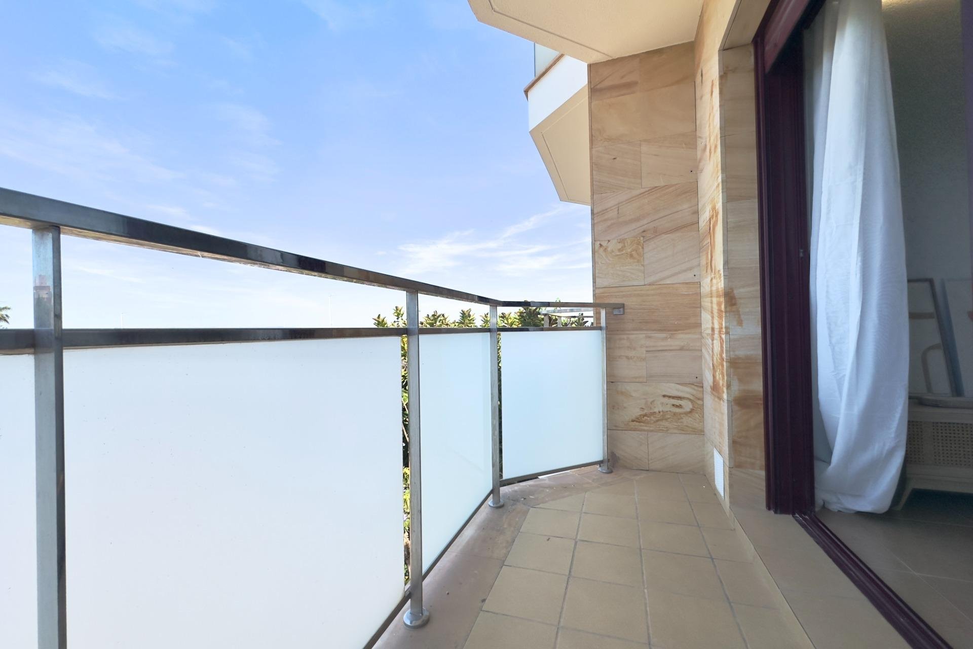 Återförsäljning - Apartment -
Torrevieja - Acequion