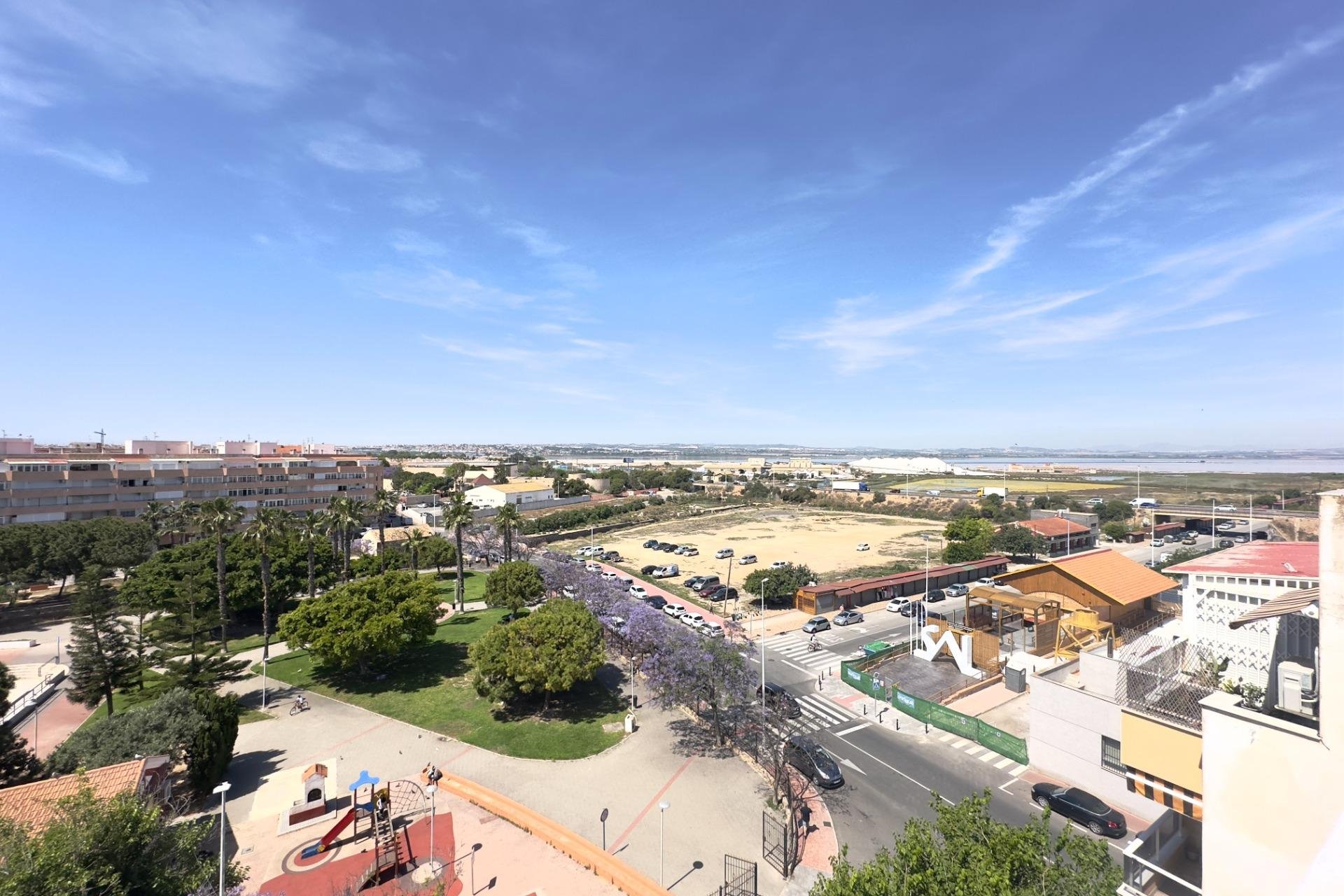 Återförsäljning - Apartment -
Torrevieja - Acequion