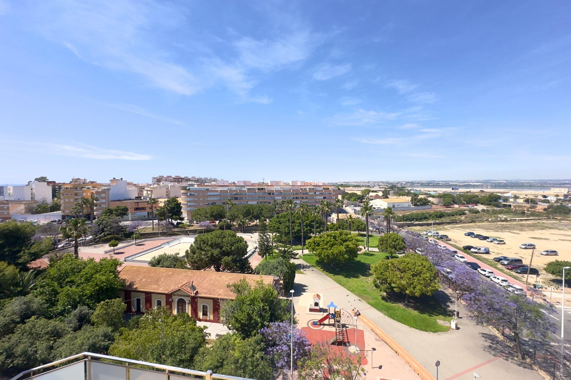 Återförsäljning - Apartment -
Torrevieja - Acequion