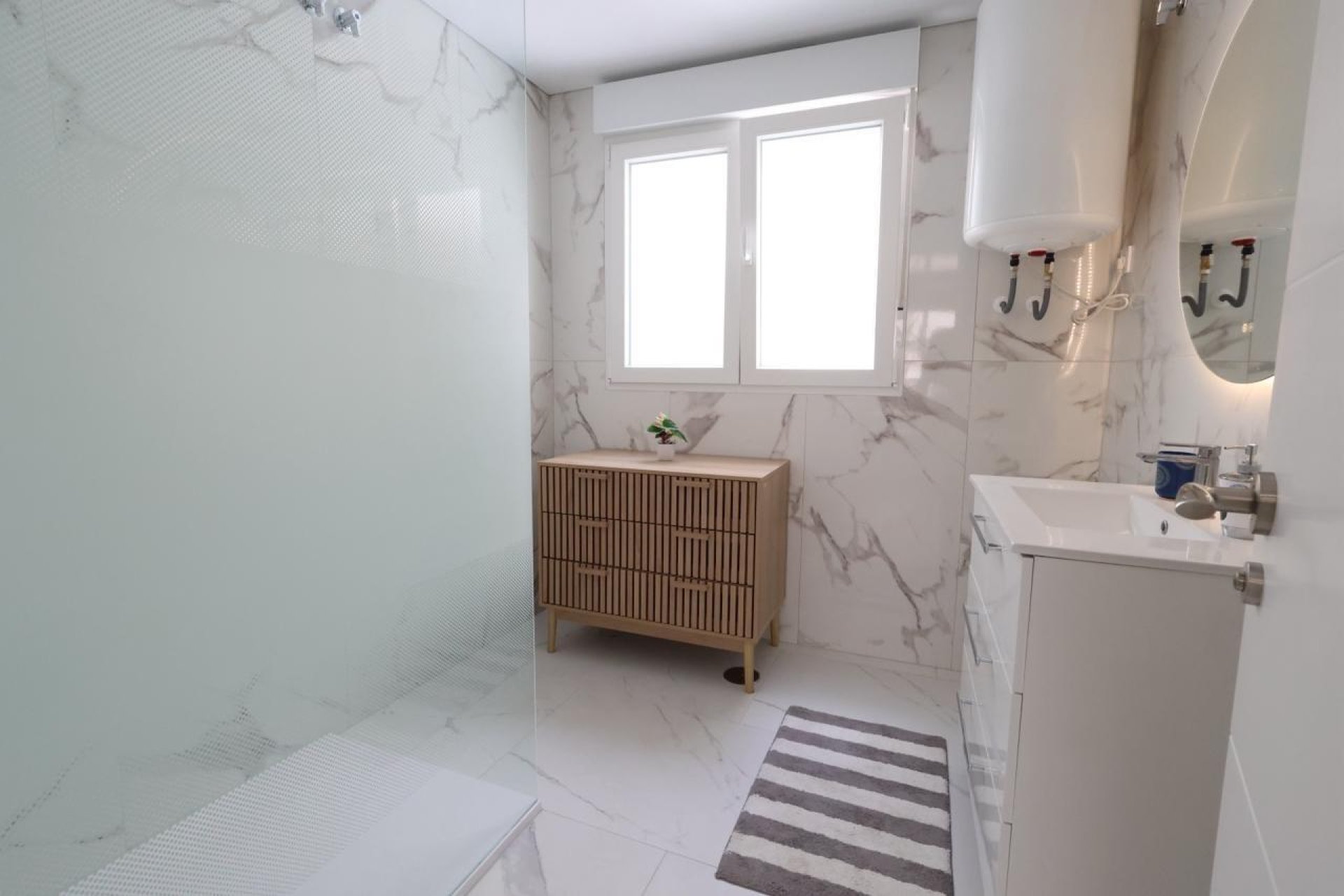 Återförsäljning - Apartment -
Torrevieja - Acequion