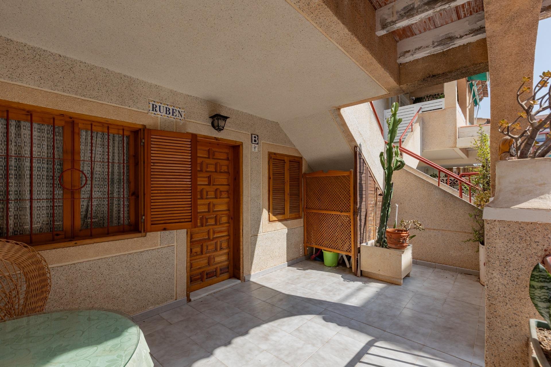 Återförsäljning - Apartment -
Torrevieja - Acequion