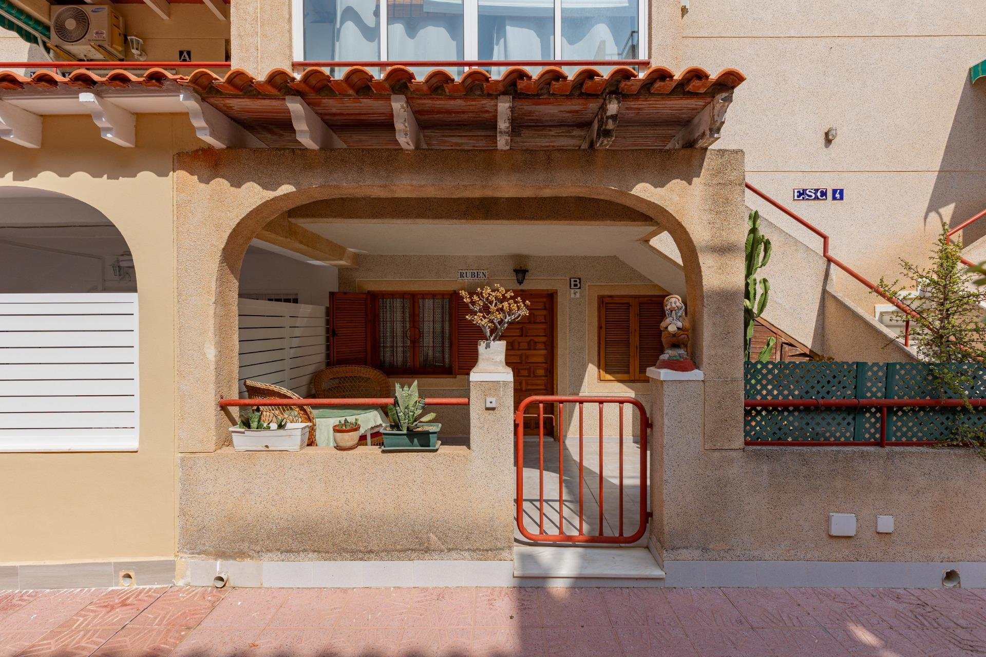 Återförsäljning - Apartment -
Torrevieja - Acequion