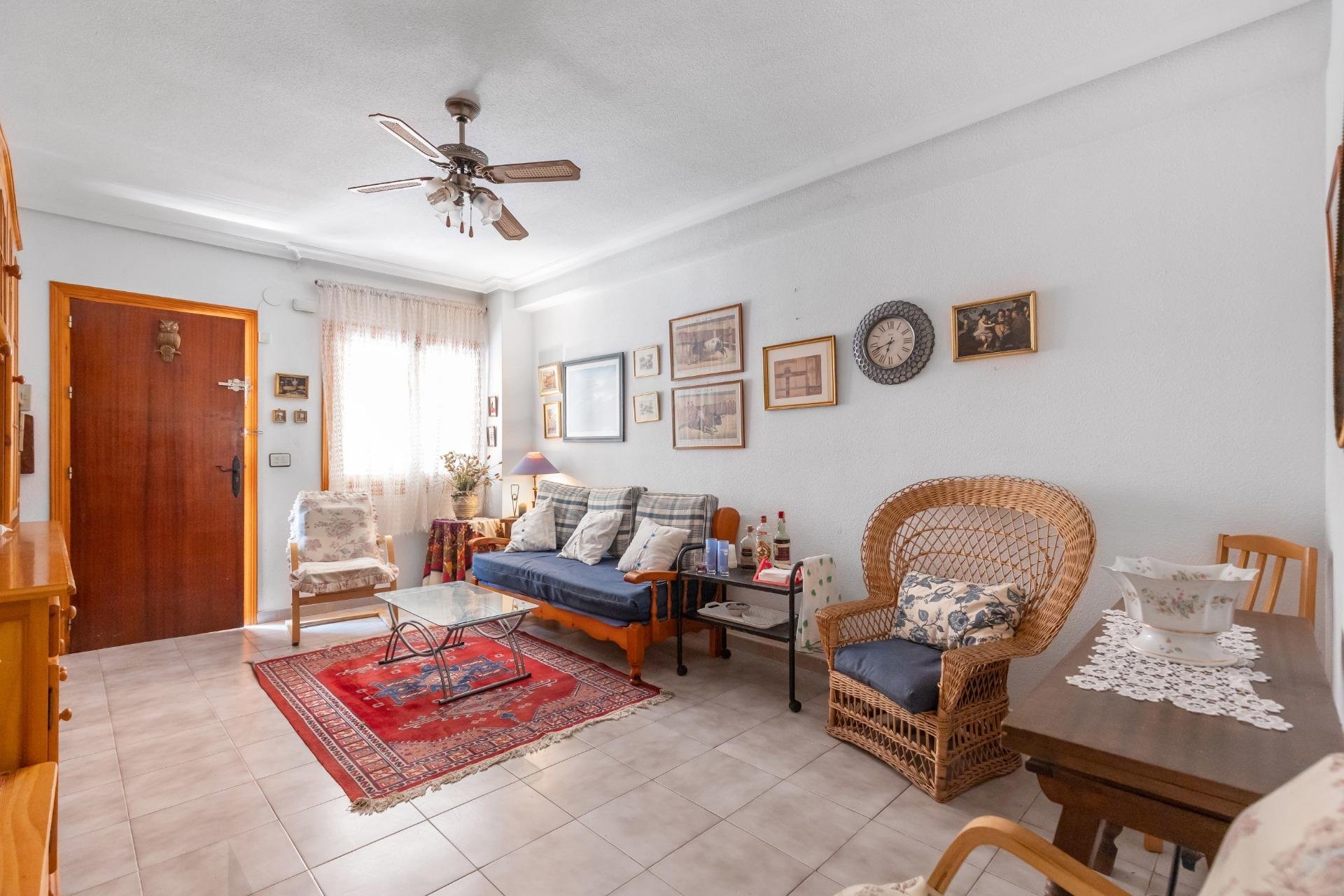 Återförsäljning - Apartment -
Torrevieja - Acequion