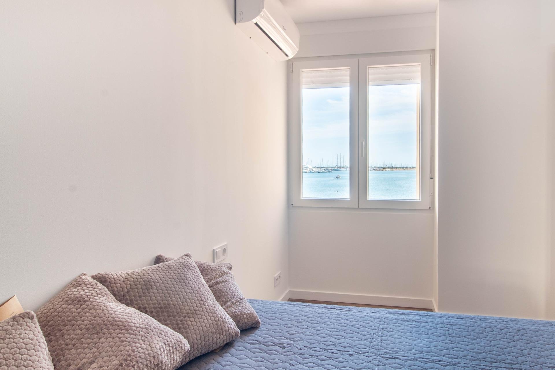 Återförsäljning - Apartment -
Torrevieja - Acequion