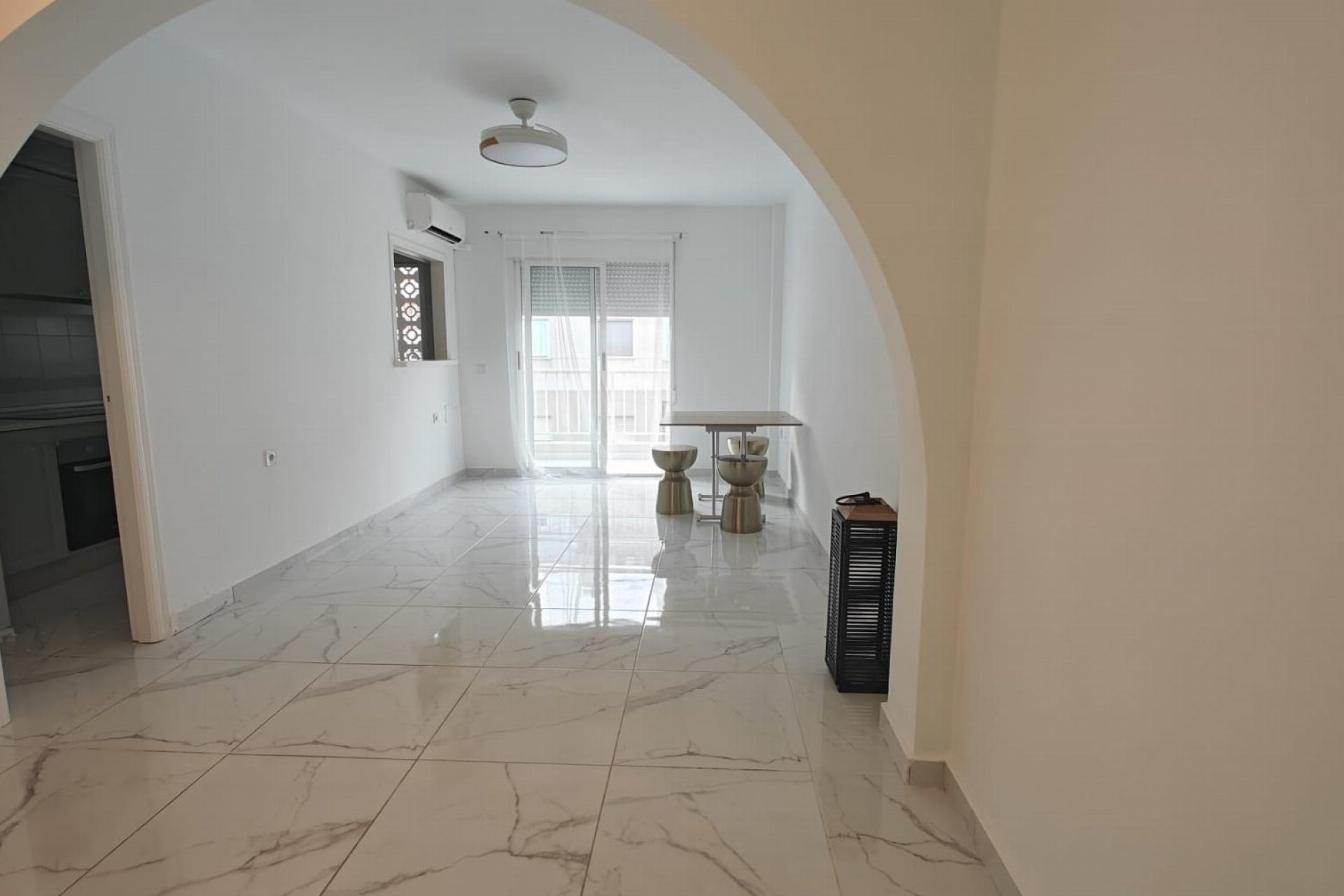 Återförsäljning - Apartment -
Torrevieja - Acequion