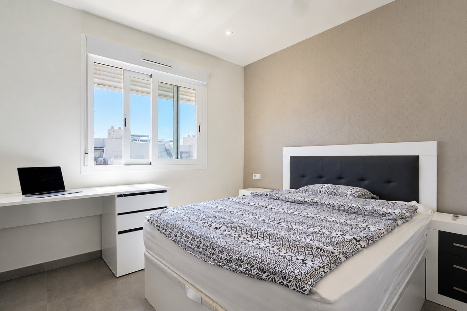Återförsäljning - Apartment -
Torrevieja - Aguas Nuevas