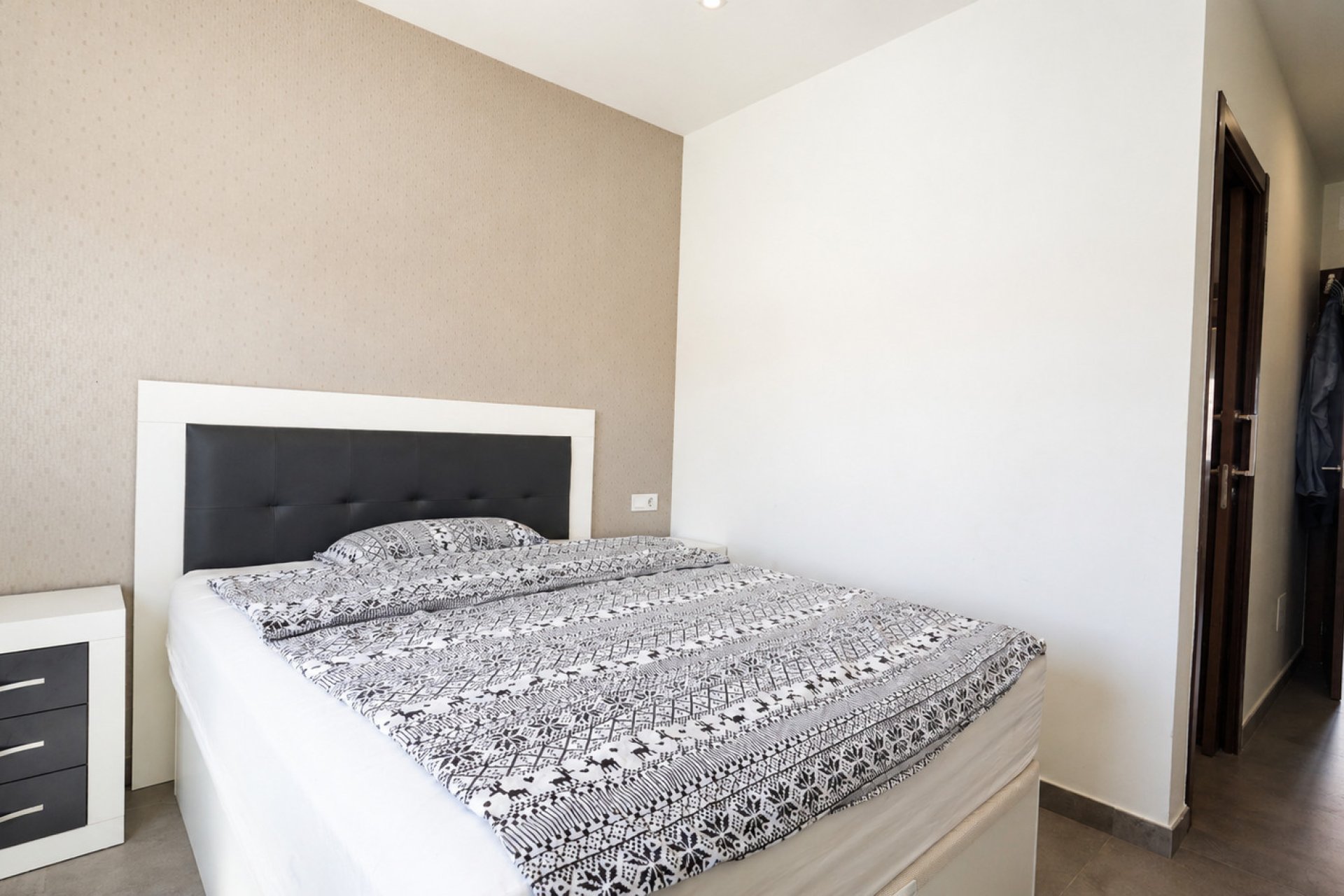 Återförsäljning - Apartment -
Torrevieja - Aguas Nuevas