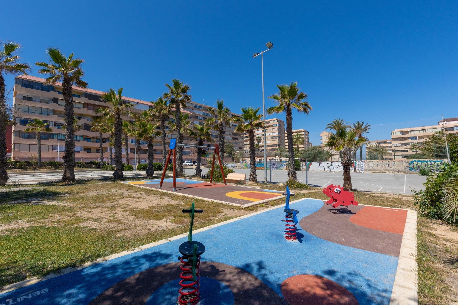 Återförsäljning - Apartment -
Torrevieja - Cabo cervera