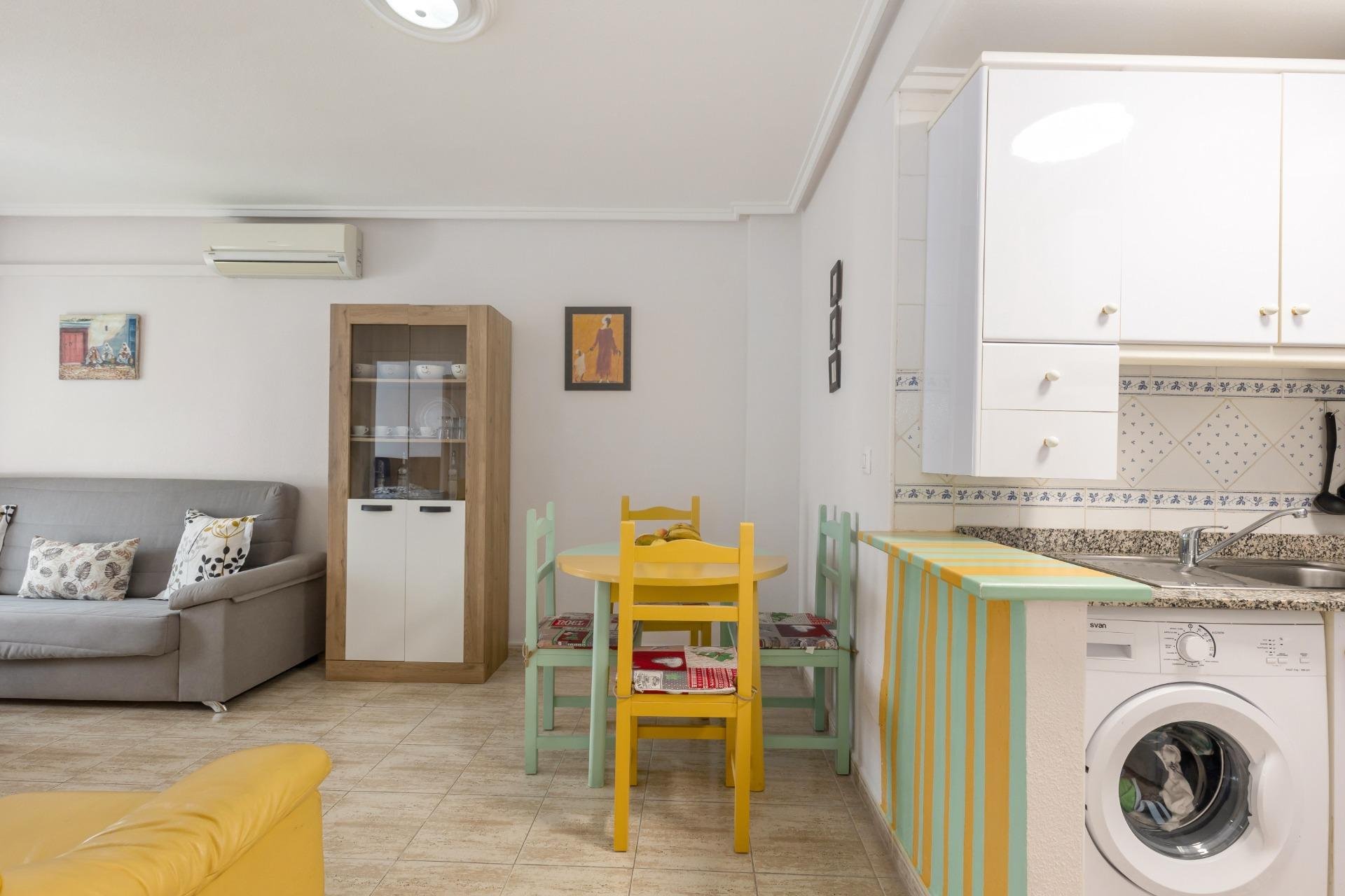 Återförsäljning - Apartment -
Torrevieja - Center