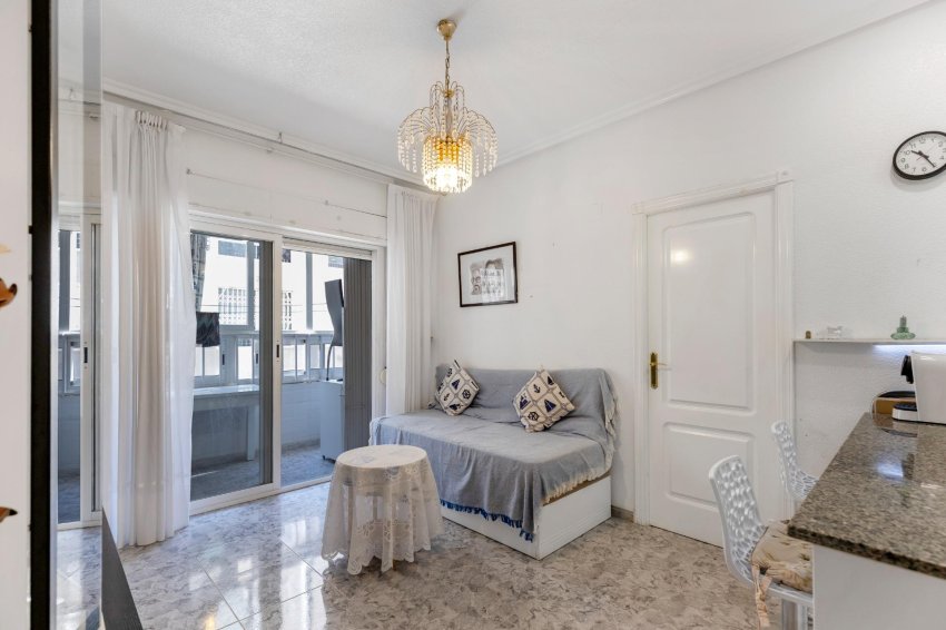 Återförsäljning - Apartment -
Torrevieja - Centro - Muelle Pesquero