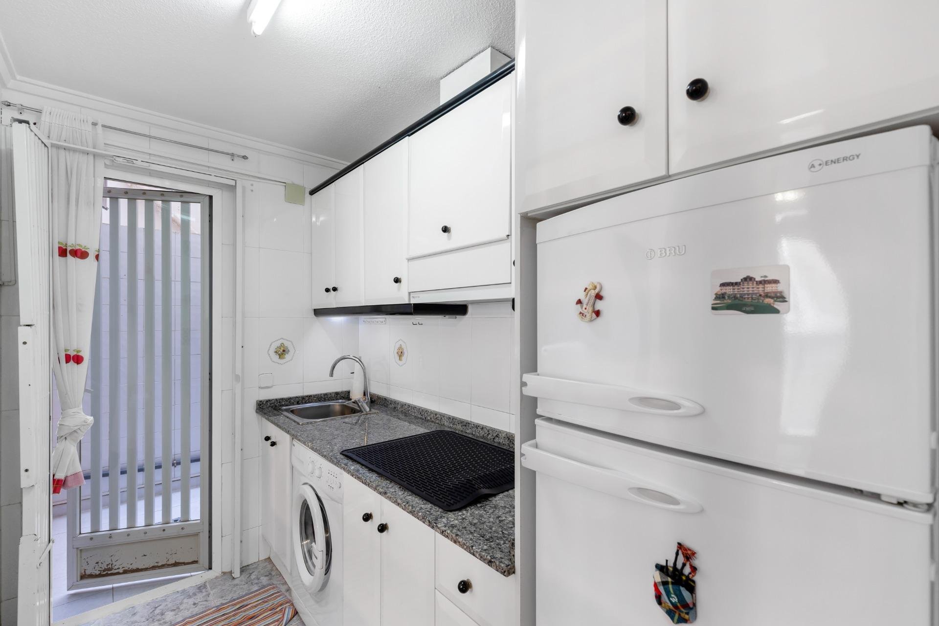 Återförsäljning - Apartment -
Torrevieja - Centro - Muelle Pesquero