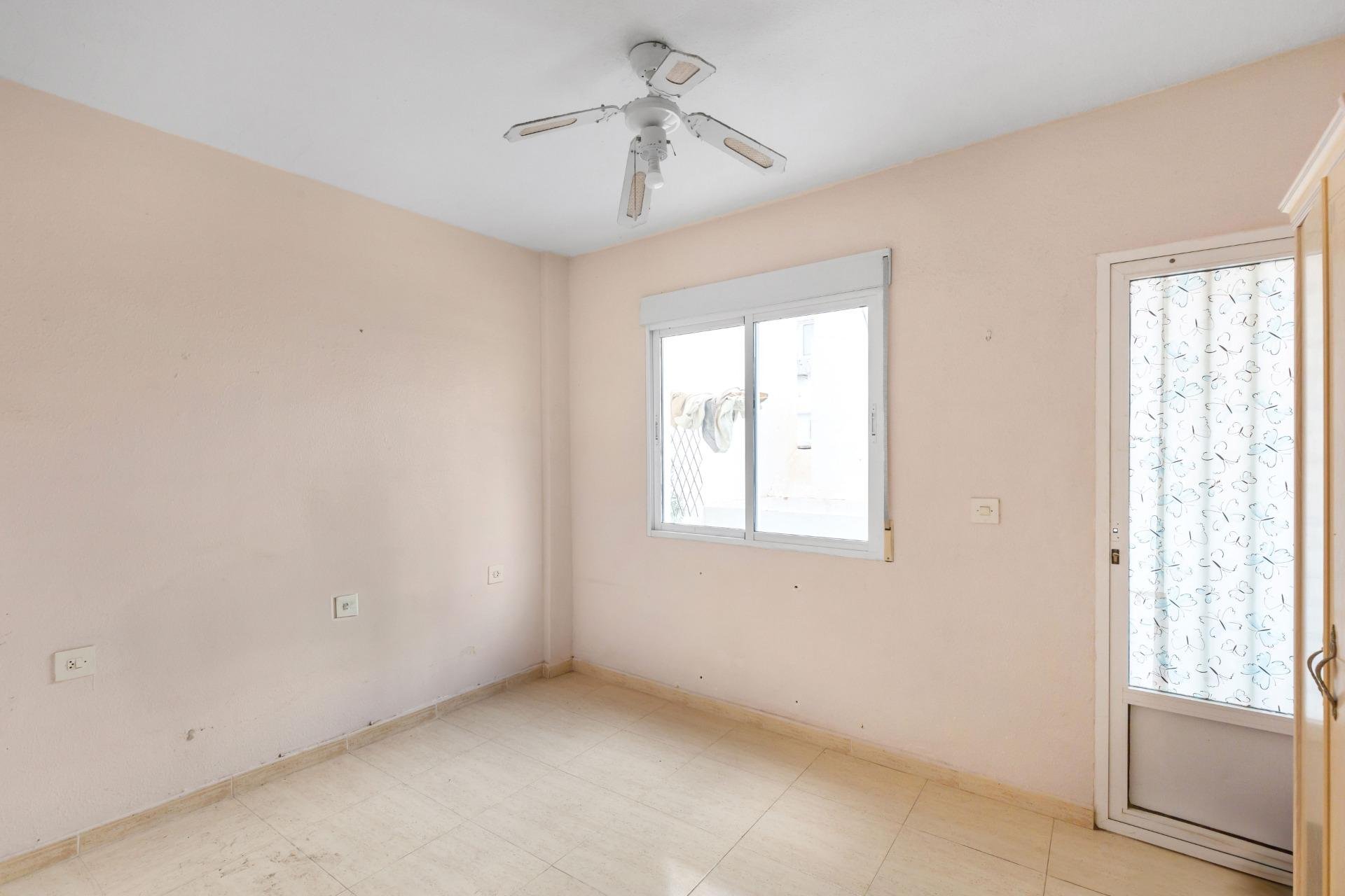 Återförsäljning - Apartment -
Torrevieja - Centro - Muelle Pesquero