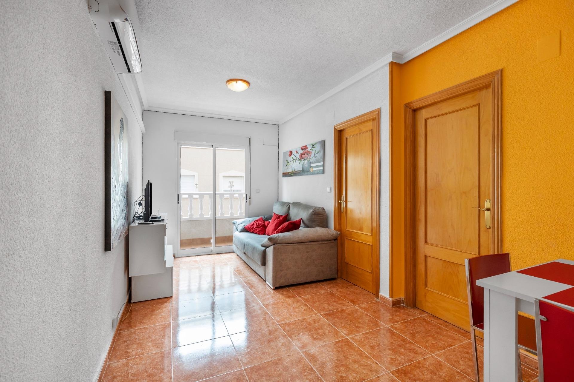 Återförsäljning - Apartment -
Torrevieja - Centro - Muelle Pesquero