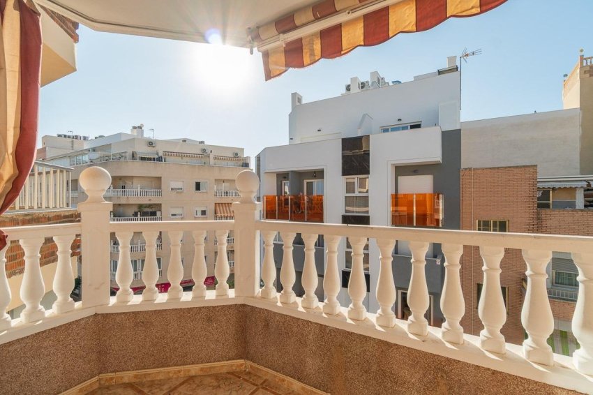 Återförsäljning - Apartment -
Torrevieja - Centro