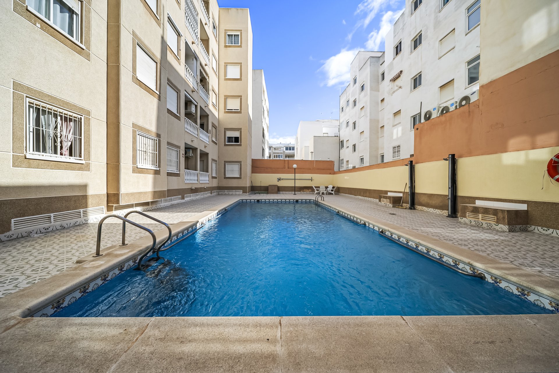 Återförsäljning - Apartment -
Torrevieja - Centro