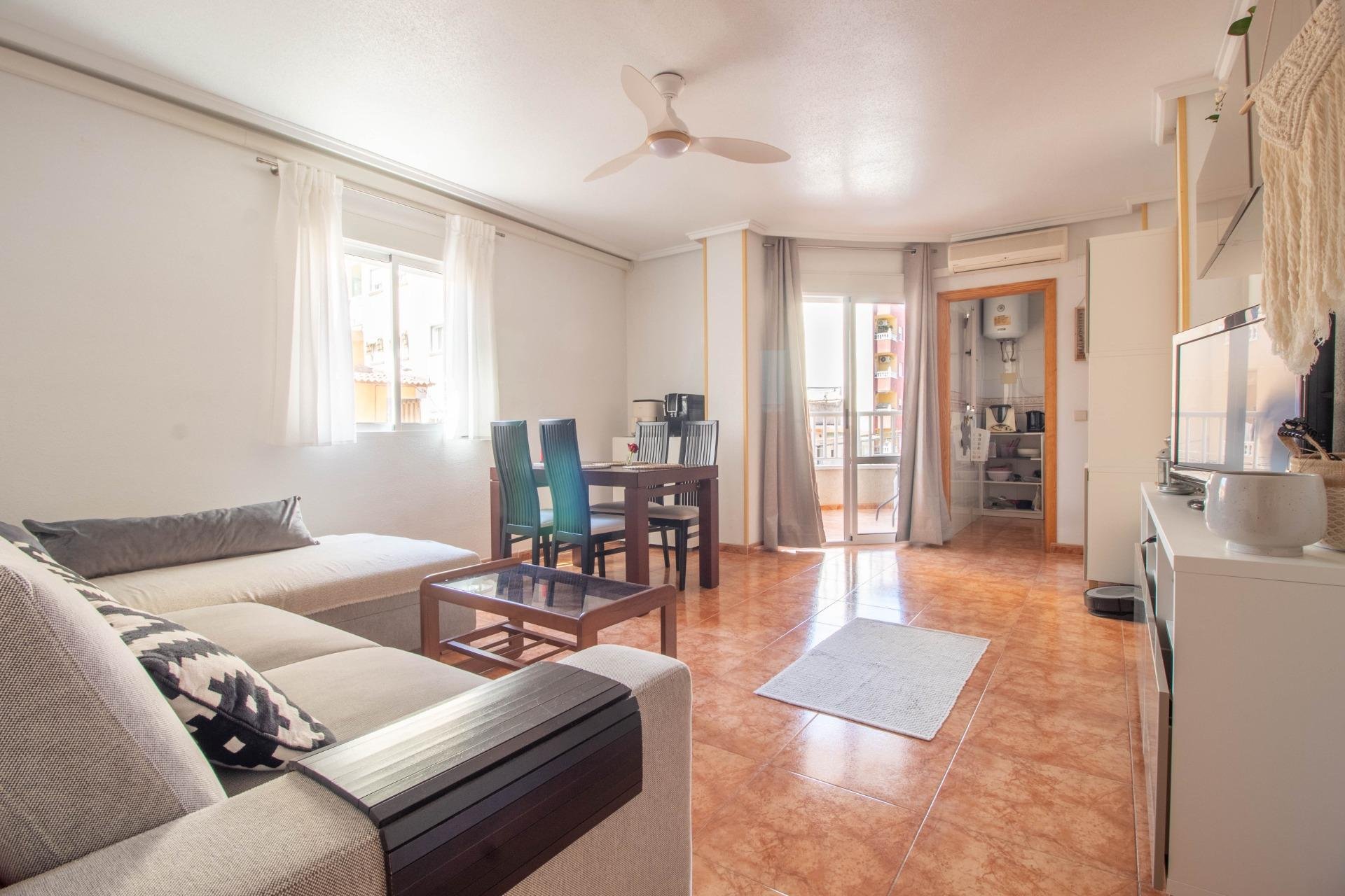 Återförsäljning - Apartment -
Torrevieja - Centro