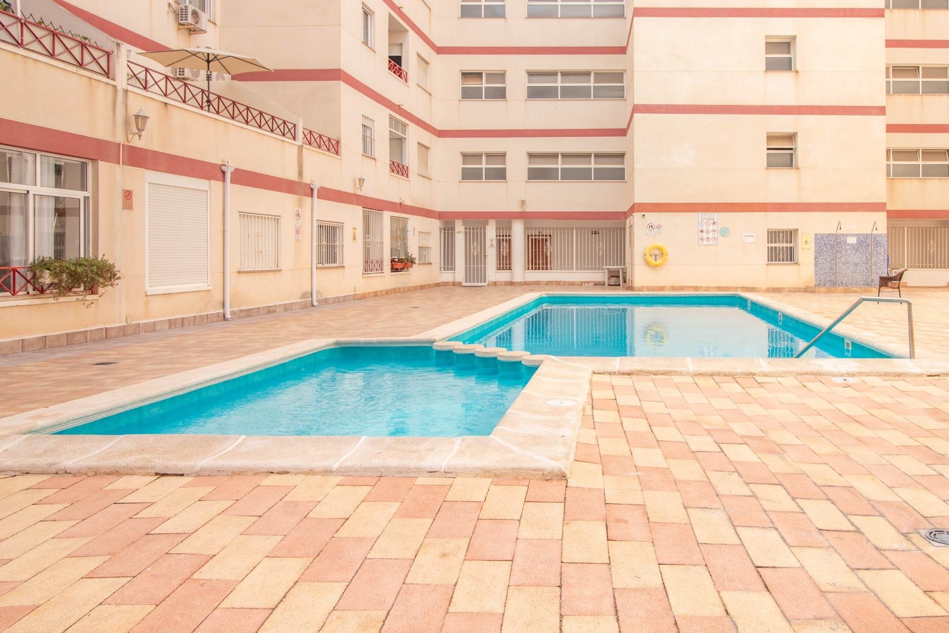 Återförsäljning - Apartment -
Torrevieja - Centro