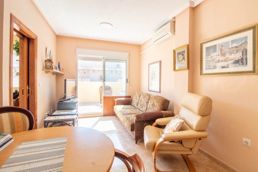 Återförsäljning - Apartment -
Torrevieja - Centro