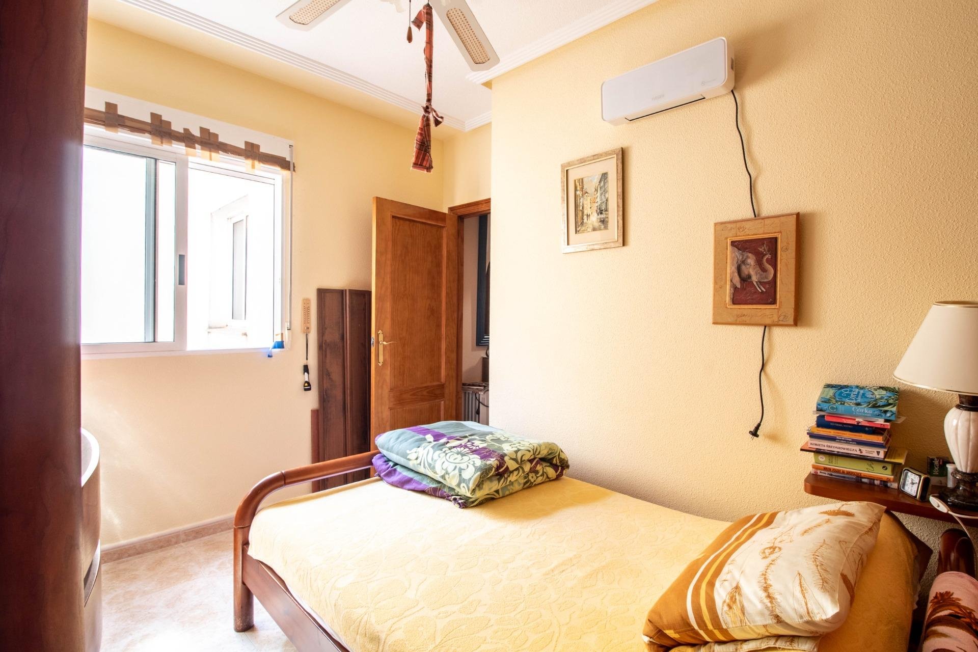 Återförsäljning - Apartment -
Torrevieja - Centro