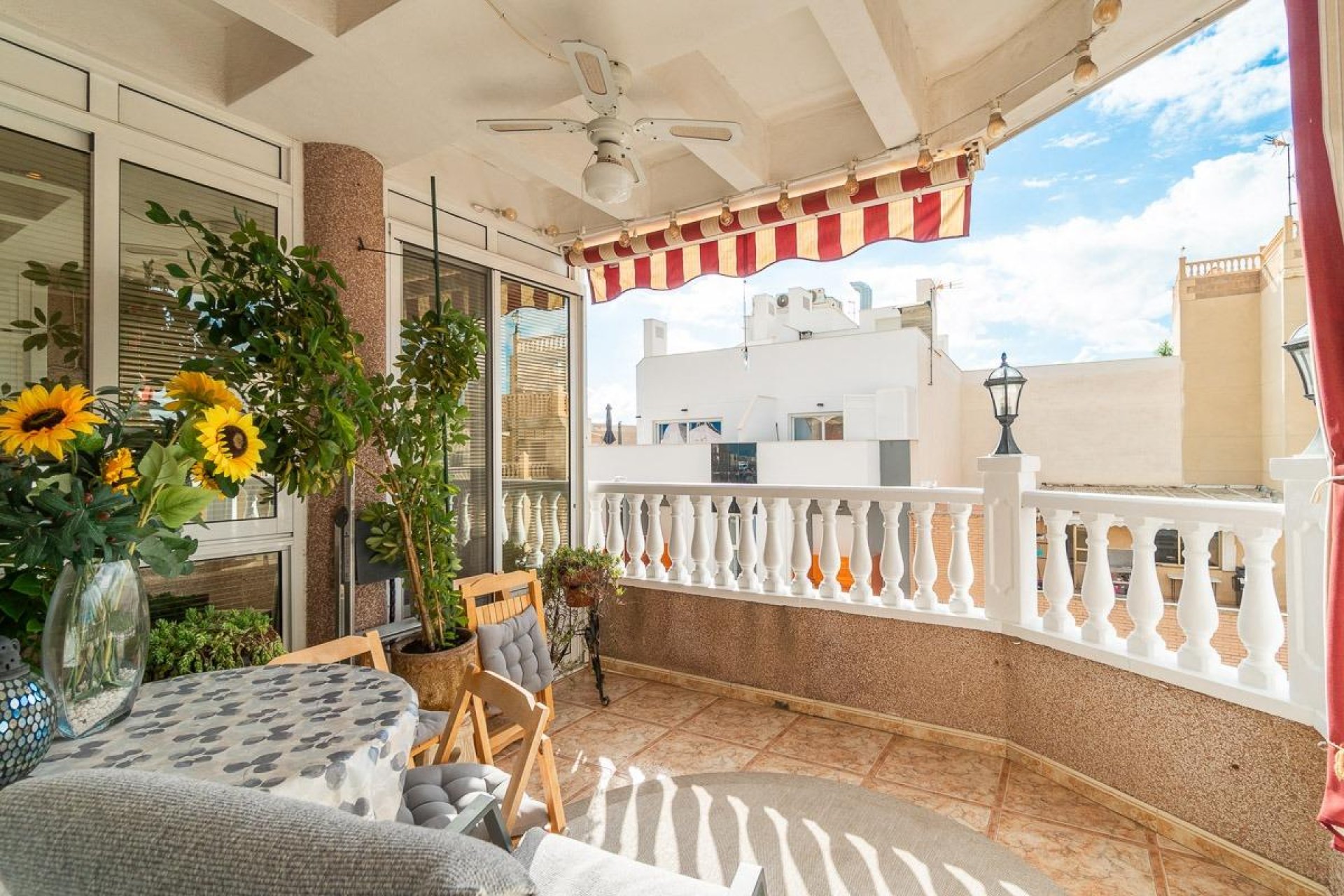 Återförsäljning - Apartment -
Torrevieja - Centro