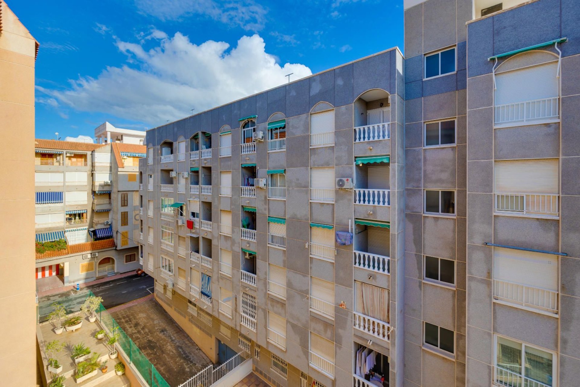 Återförsäljning - Apartment -
Torrevieja - El Acequión - Los Náufragos