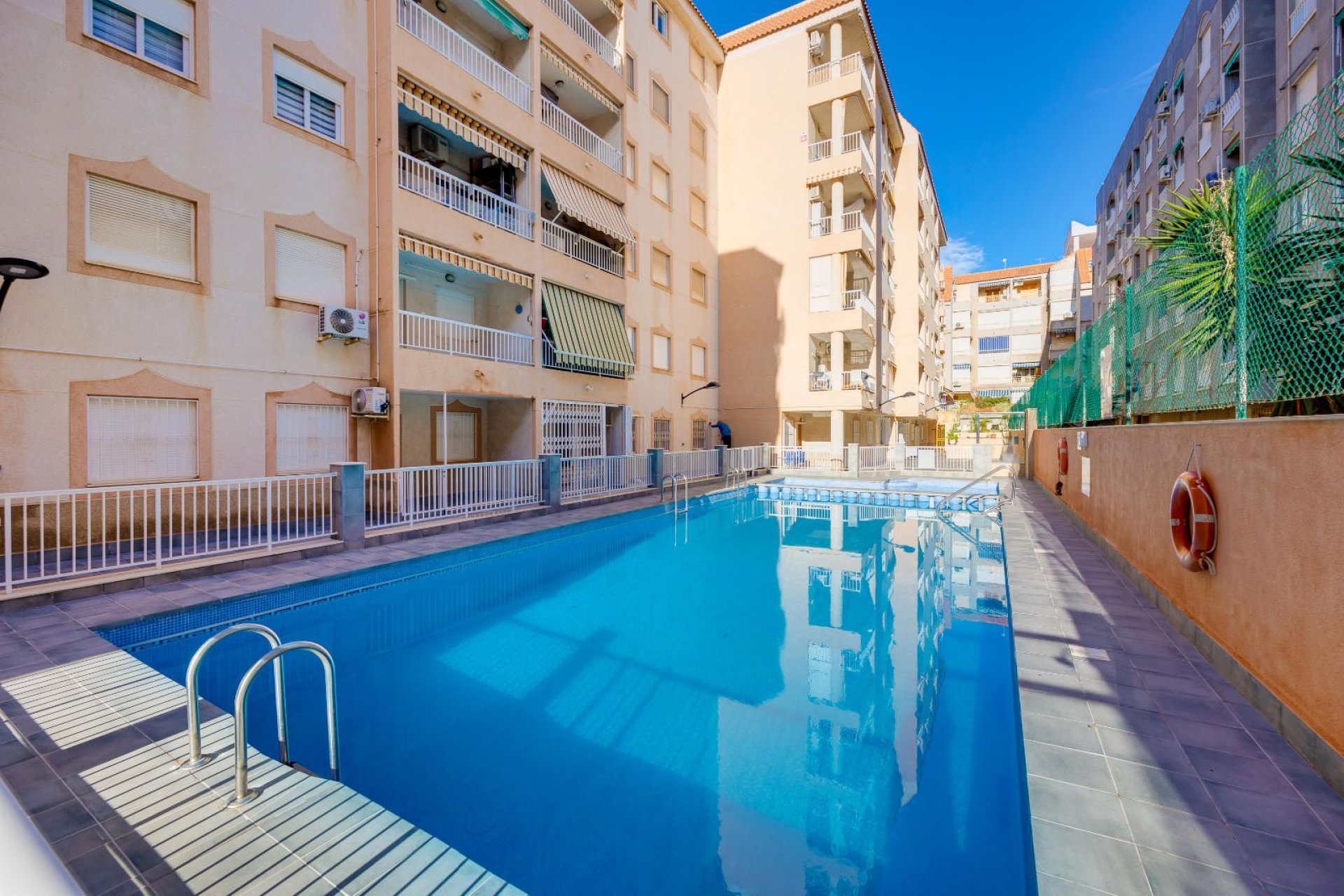 Återförsäljning - Apartment -
Torrevieja - El Acequión - Los Náufragos