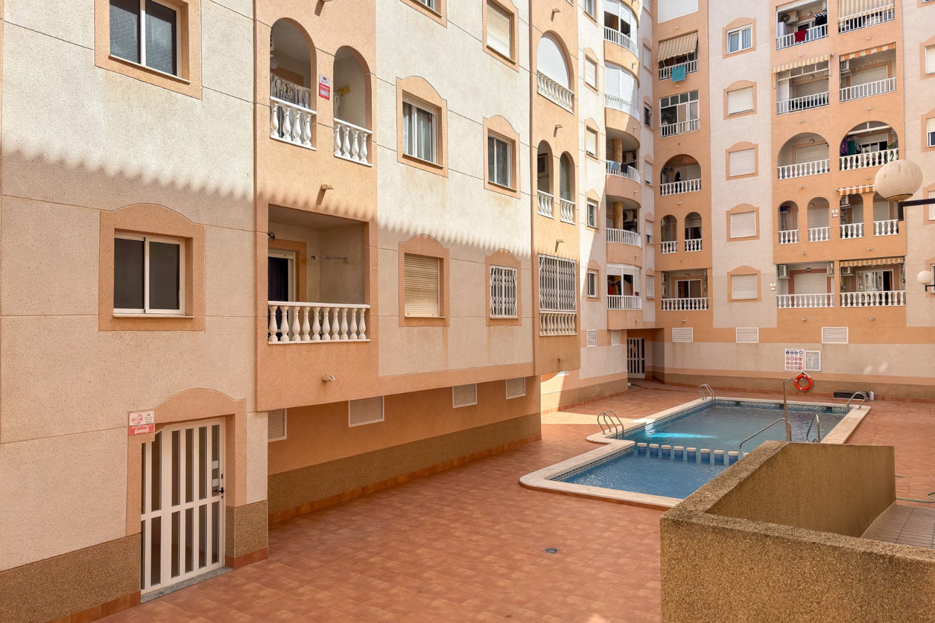 Återförsäljning - Apartment -
Torrevieja - El molino