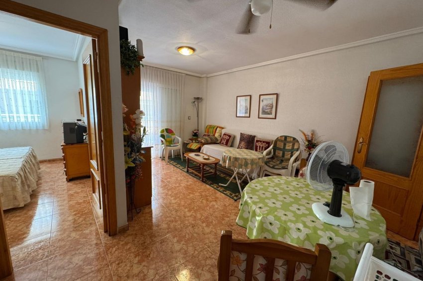 Återförsäljning - Apartment -
Torrevieja - Estacion de autobuses