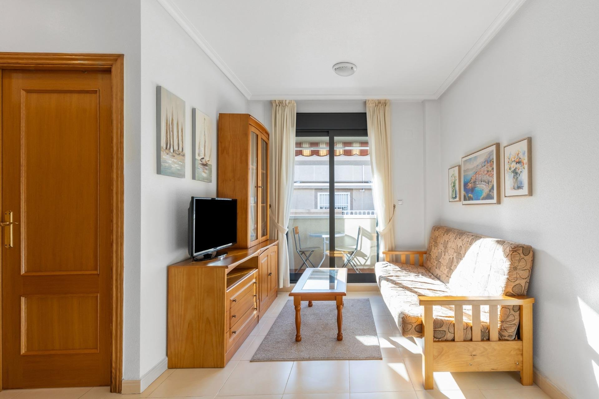 Återförsäljning - Apartment -
Torrevieja - Estacion de autobuses