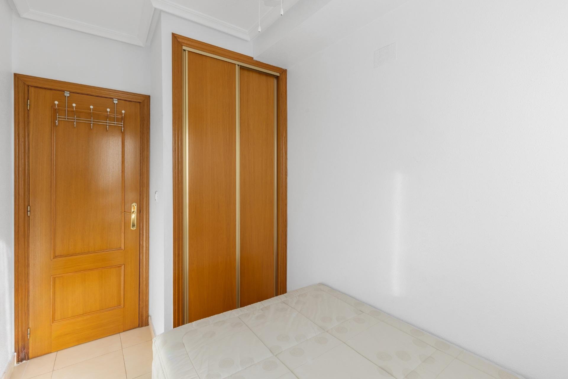 Återförsäljning - Apartment -
Torrevieja - Estacion de autobuses