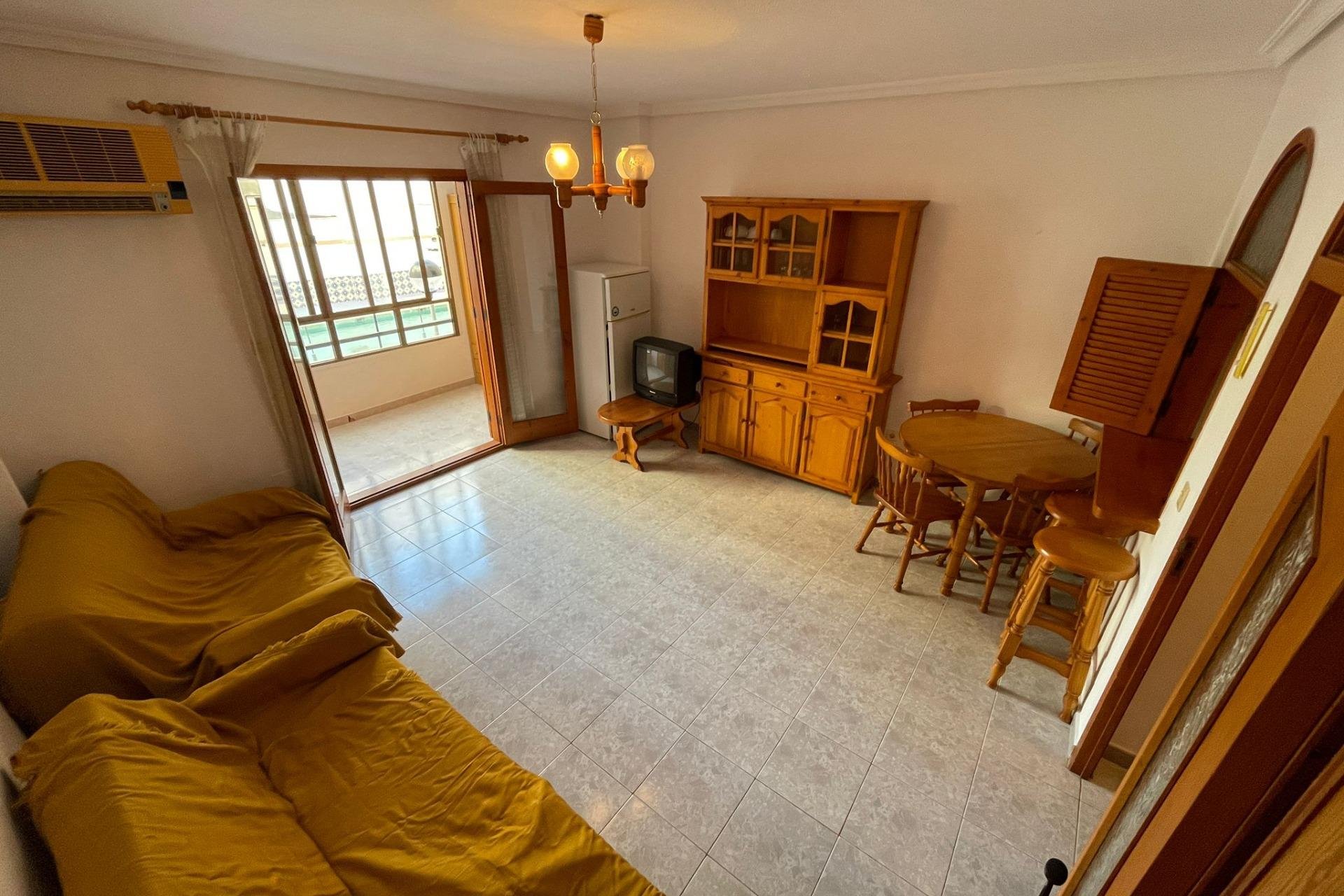 Återförsäljning - Apartment -
Torrevieja - Estacion de autobuses