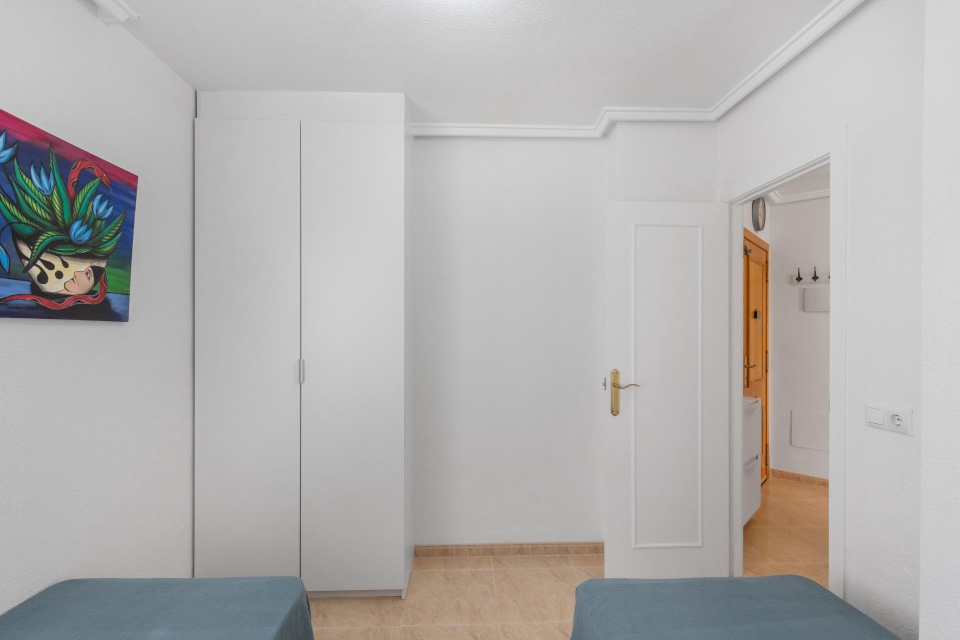 Återförsäljning - Apartment -
Torrevieja - Estacion de autobuses