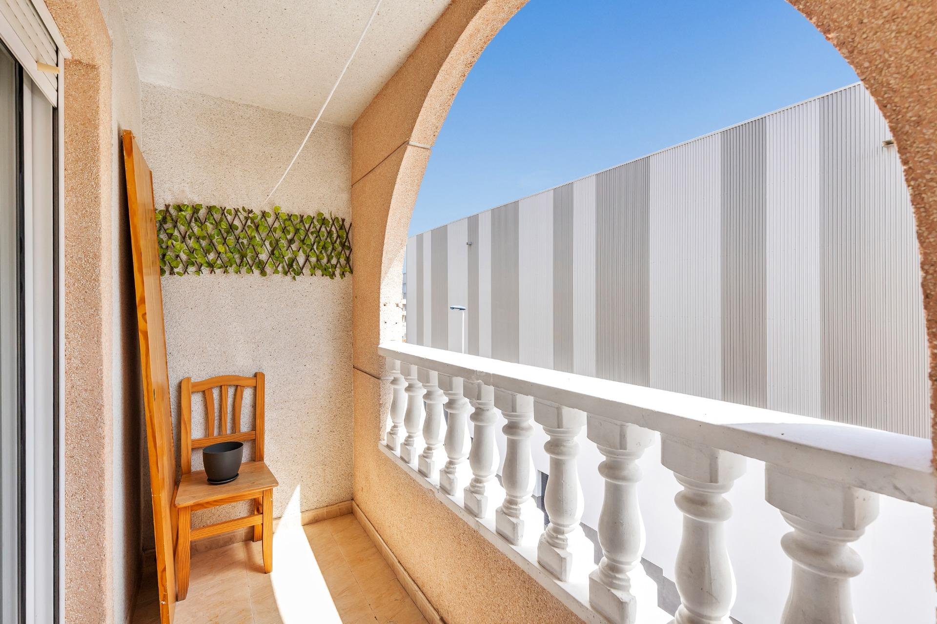Återförsäljning - Apartment -
Torrevieja - Estacion de autobuses
