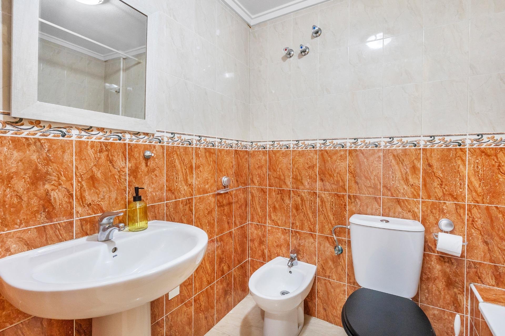 Återförsäljning - Apartment -
Torrevieja - Estacion de autobuses