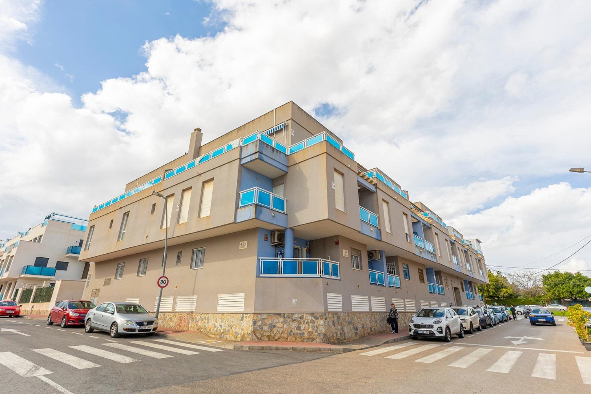 Återförsäljning - Apartment -
Torrevieja - Estacion de autobuses