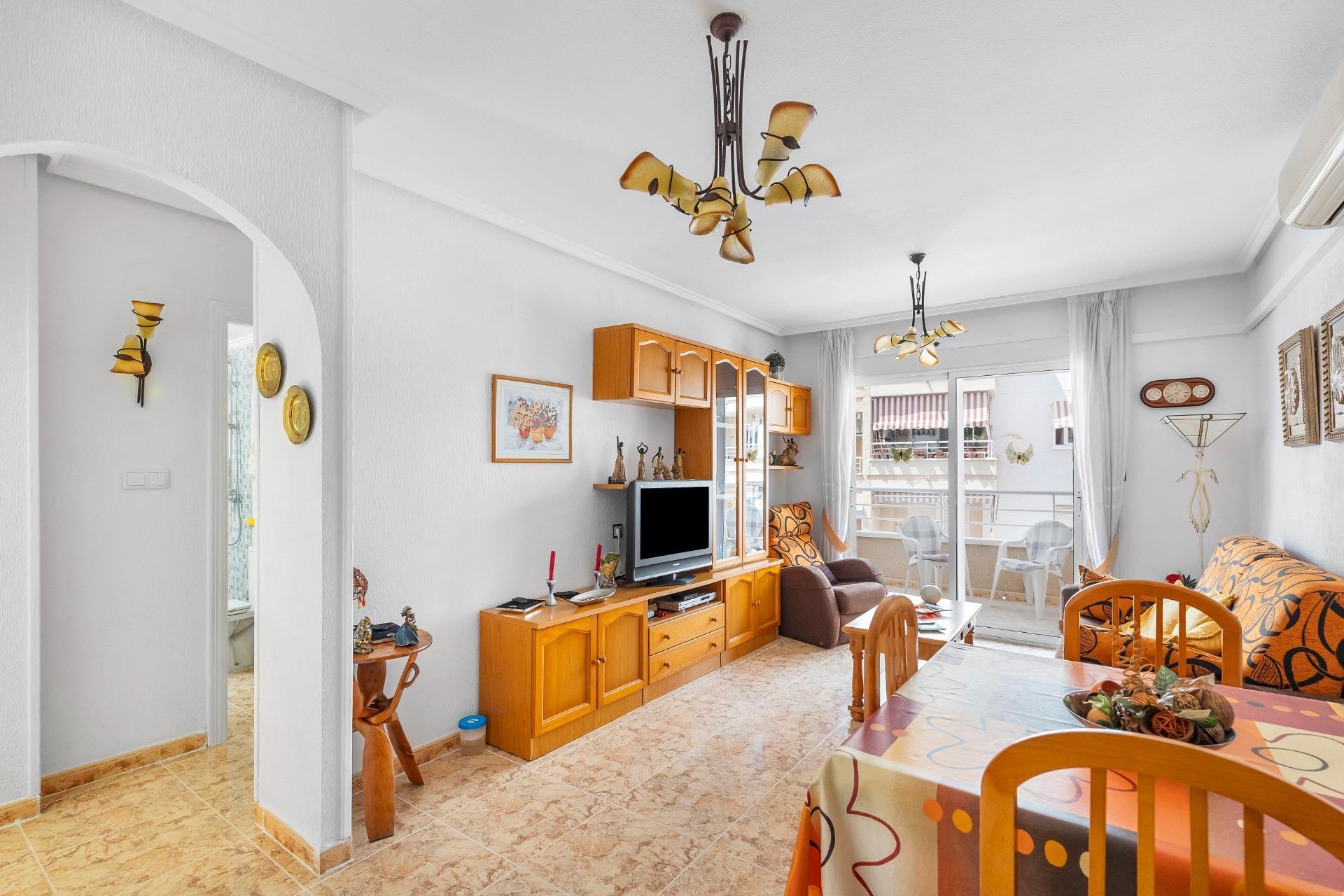 Återförsäljning - Apartment -
Torrevieja - Estacion de autobuses