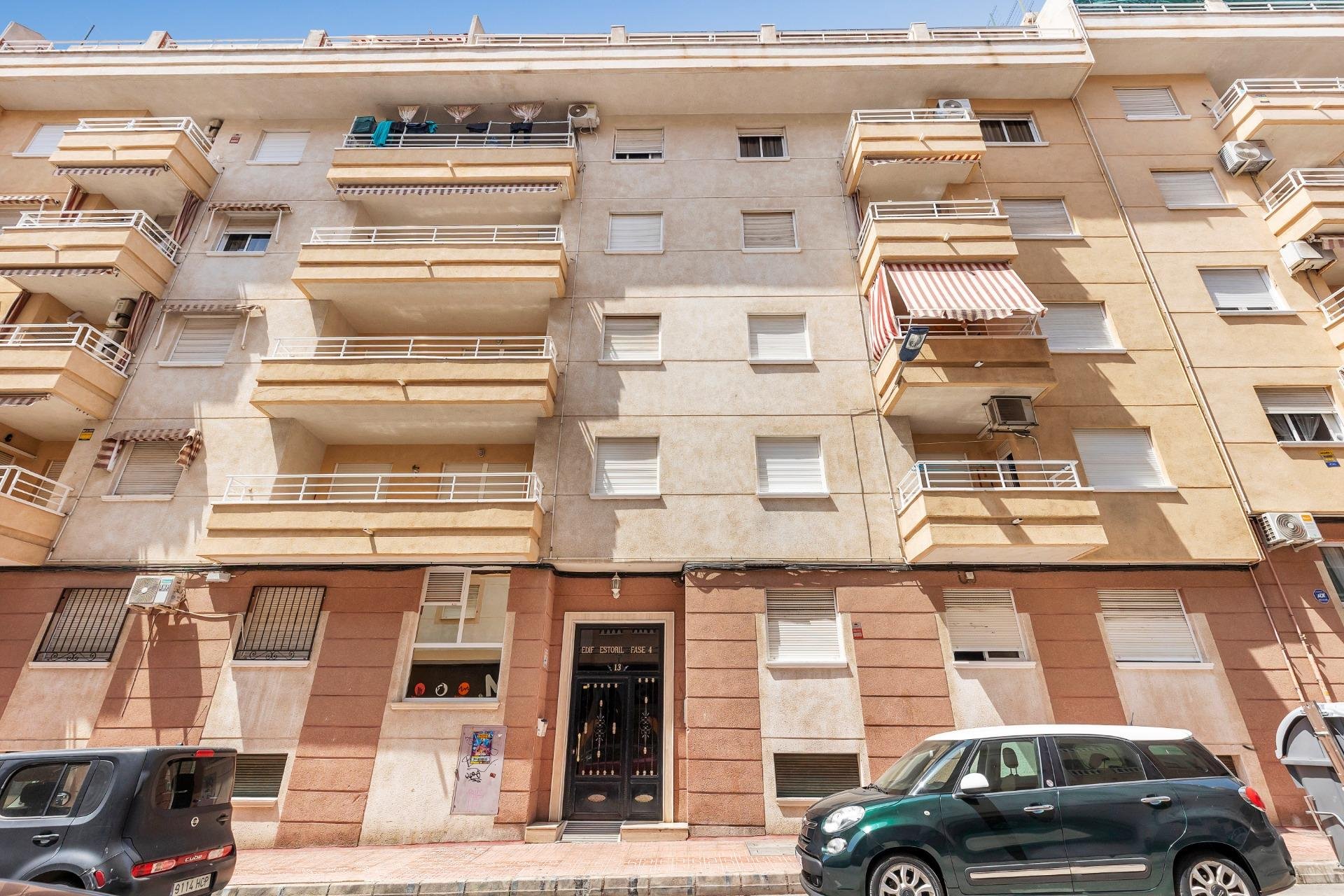 Återförsäljning - Apartment -
Torrevieja - Estacion de autobuses