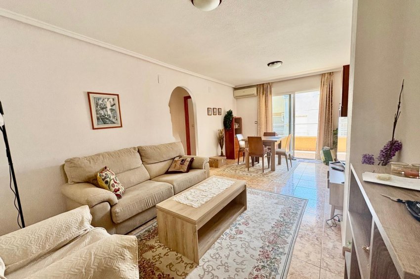 Återförsäljning - Apartment -
Torrevieja - Estacion de autobuses