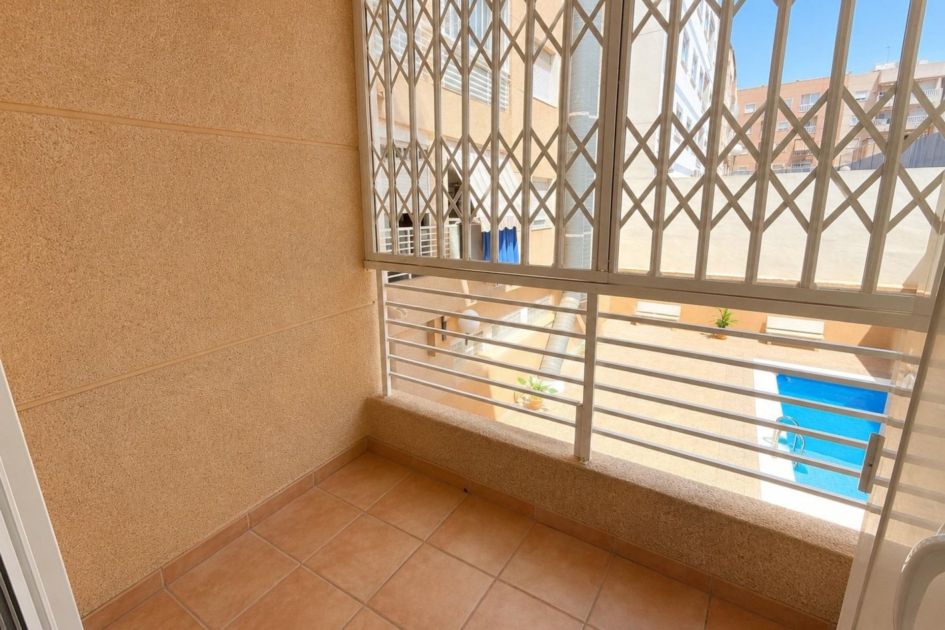 Återförsäljning - Apartment -
Torrevieja - Estacion de autobuses