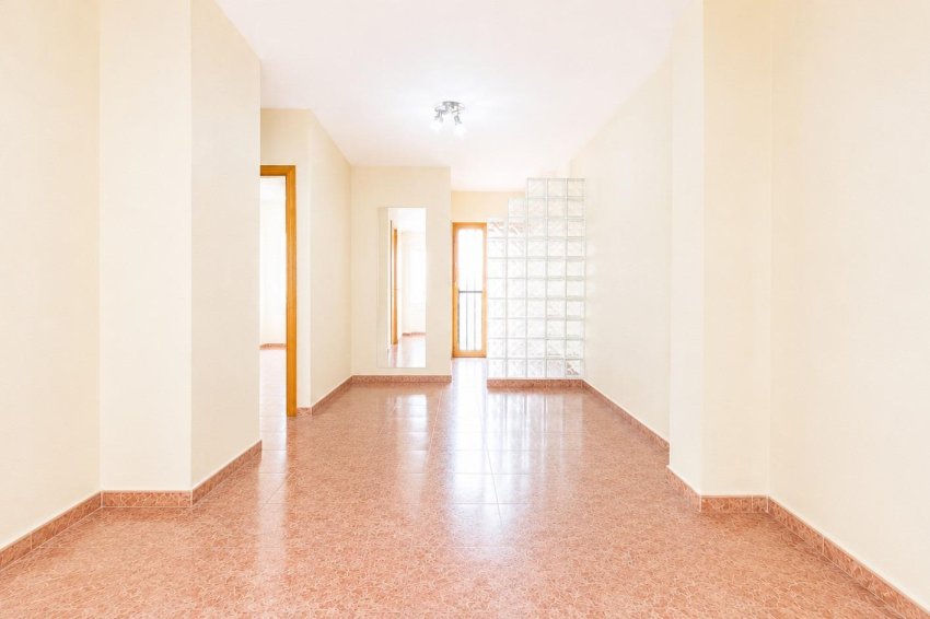 Återförsäljning - Apartment -
Torrevieja - Estacion de autobuses