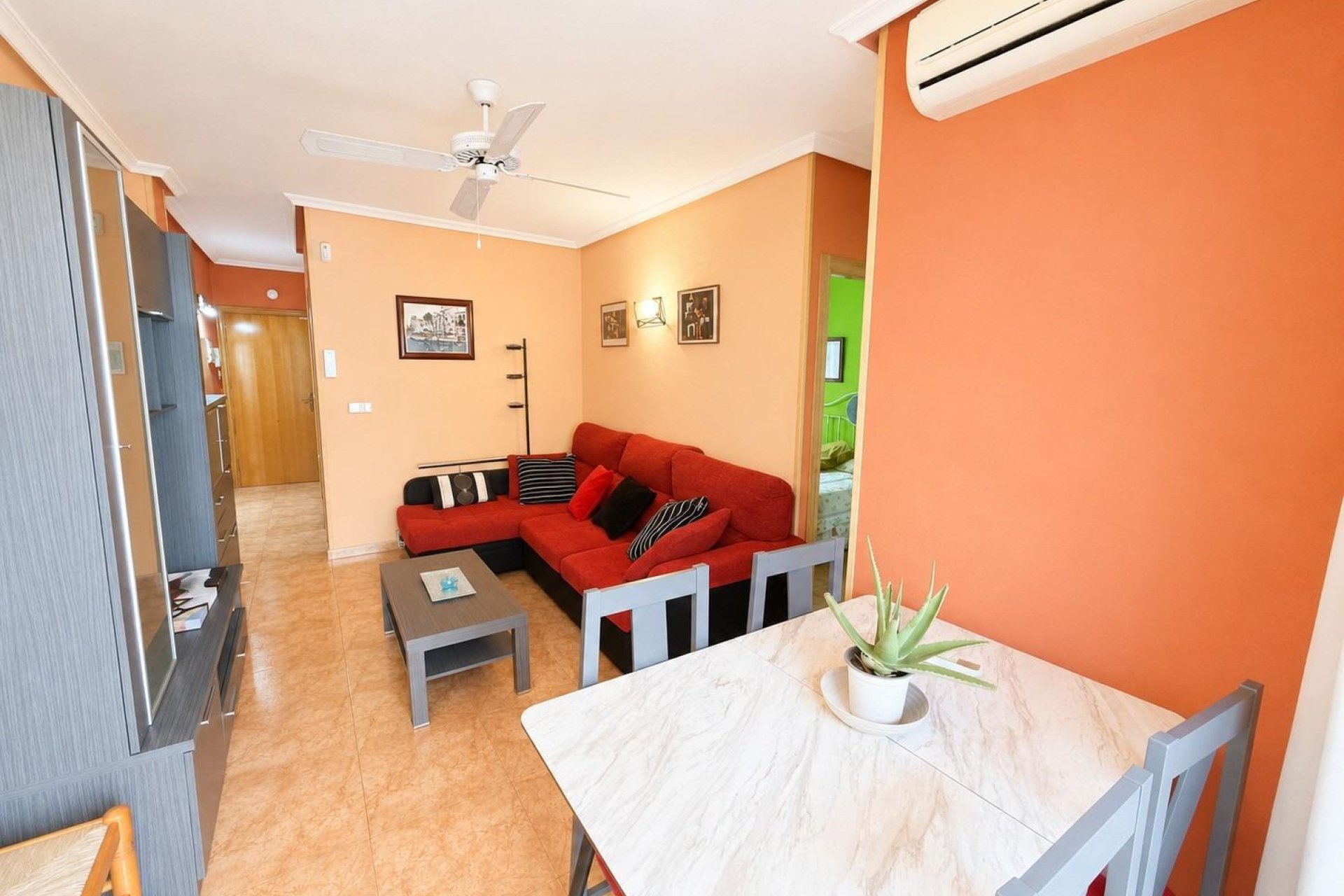 Återförsäljning - Apartment -
Torrevieja - Estacion de autobuses